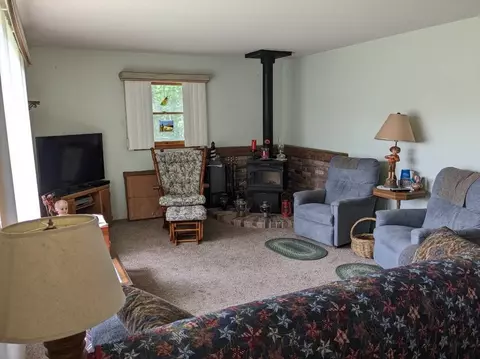 Living - 880 Richland, Lupton, MI 48635 photo 2 of 2