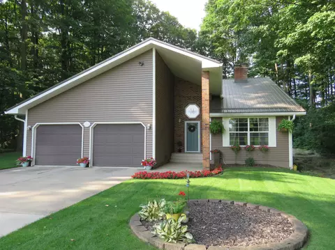 10190 S Blodgett, Mcbain, MI 49657