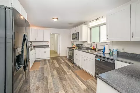 Kitchen - 302 W Hall, Shepherd, MI 48883 photo 2 of 2