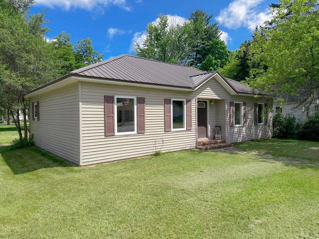 220 W Railway, Coleman, MI 48618