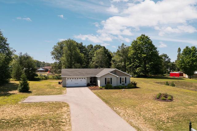 9957 Westwood, Traverse City, MI 49685