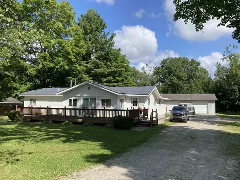 3277 E Rose City, Lupton, MI 48635