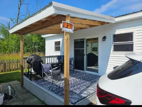 831 Main UNIT 178, Au Gres, MI 48703 photo 2