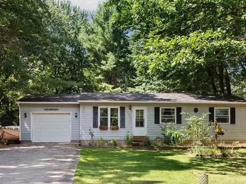 10304 Wildwood, Interlochen, MI 49643