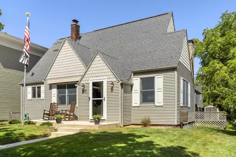 605 Forest, Frankfort, MI 49635