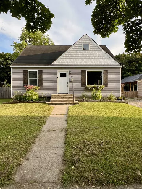 998 E Lincoln, Mount Pleasant, MI 48858
