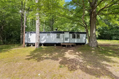 11134 N Hodenpyle Dm, Mesick, MI 49668