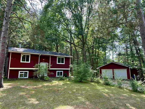 10031 Tenor, Interlochen, MI 49643