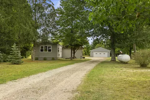 1473 N Lamb, Interlochen, MI 49643 photo 2