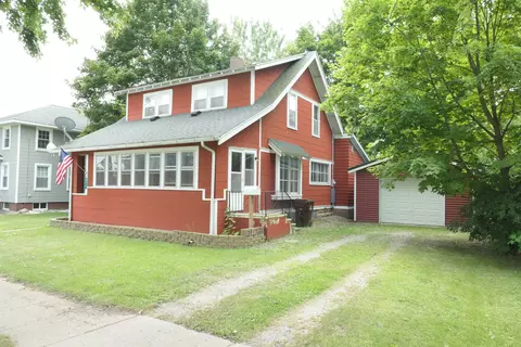 211 N Maple, Ithaca, MI 48847 photo 2