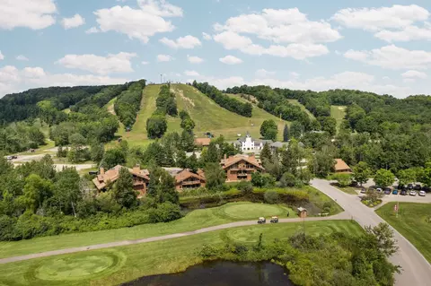 V/l 16 W Schuss Mountain, Bellaire, MI 49615