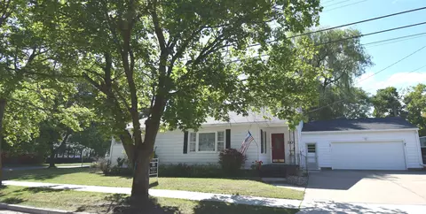 301 John R, Clare, MI 48617