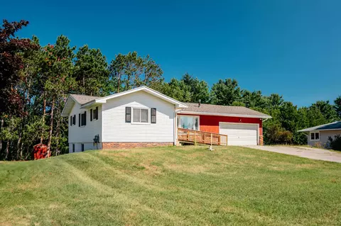 1130 N Carriage Hl, Traverse City, MI 49686