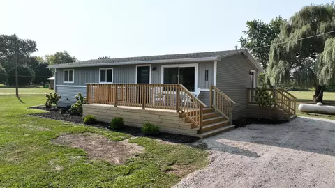 10148 E Coe, Shepherd, MI 48883