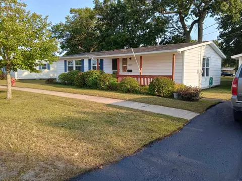 10409 S Carolina, Oscoda, MI 48750