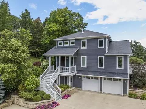 579 Hidden Rdg, Traverse City, MI 49686