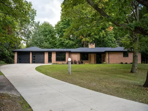 4420 Riverview, Alma, MI 48801