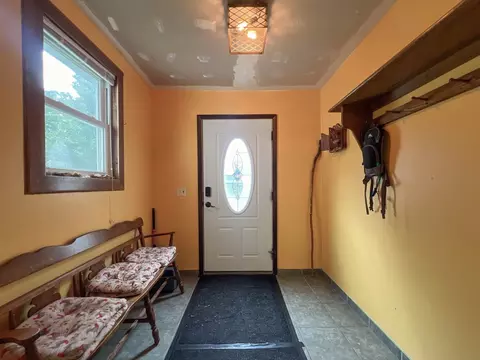 Entry Way - 6402 S 23 12, Boon, MI 49618 photo 1 of 5