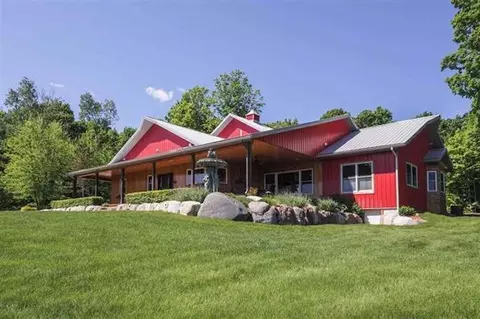 3854 Maxwell, Petoskey, MI 49770