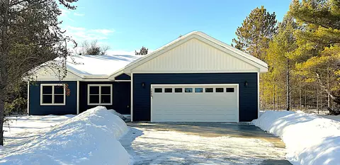 1906 Old Cabin, Interlochen, MI 49643