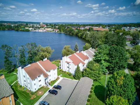 730 Centre #15, Traverse City, MI 49686