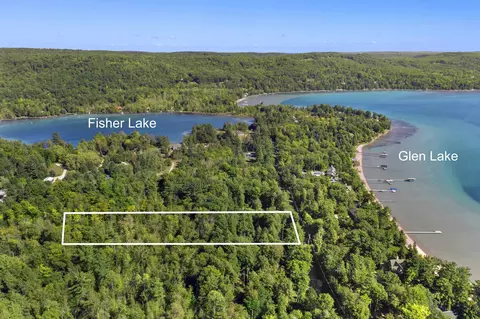 Parce B W Northwood, Glen Arbor, MI 49636