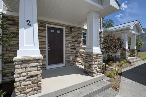 1554 Simsbury #2, Traverse City, MI 49686