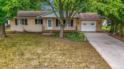 230 Park, Elk Rapids, MI 49629