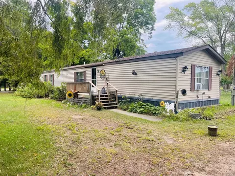 8061 Mohrman Brg, Central Lake, MI 49622