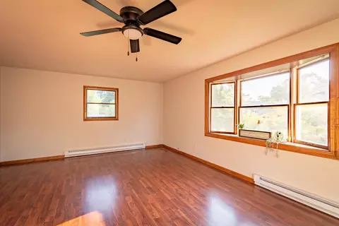 Living - 409 N 3rd, Shepherd, MI 48883 photo 4 of 6