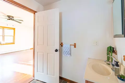 Bath - 409 N 3rd, Shepherd, MI 48883 photo 4 of 4