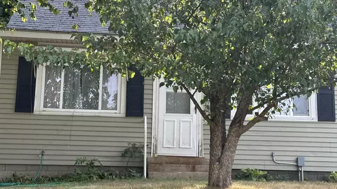 8637 Hill, Maple City, MI 49664