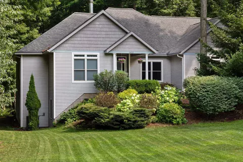 2622 Blue Mdw, Traverse City, MI 49685
