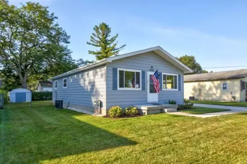 2003 Reo, Saginaw, MI 48605