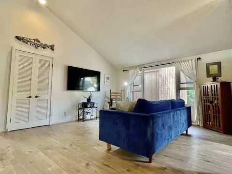 505 E Third, Elk Rapids, MI 49629 photo 5