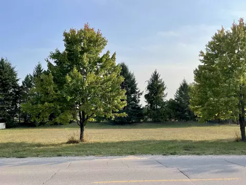 505 E Third, Elk Rapids, MI 49629 photo 27