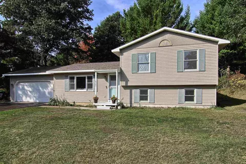 6703 Center, Traverse City, MI 49686