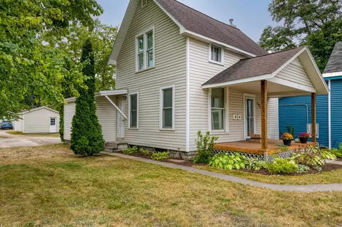207 W Ninth, Traverse City, MI 49684