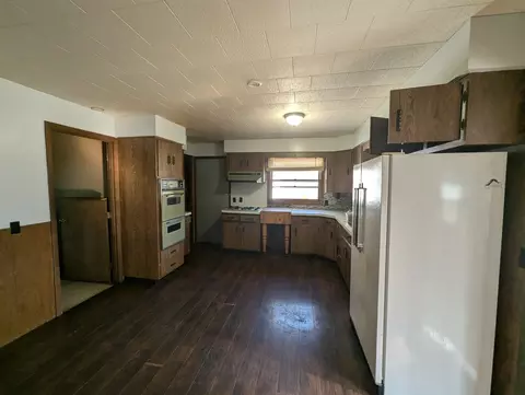 Kitchen - 231 Noggle, Omer, MI 48749 photo 2 of 2