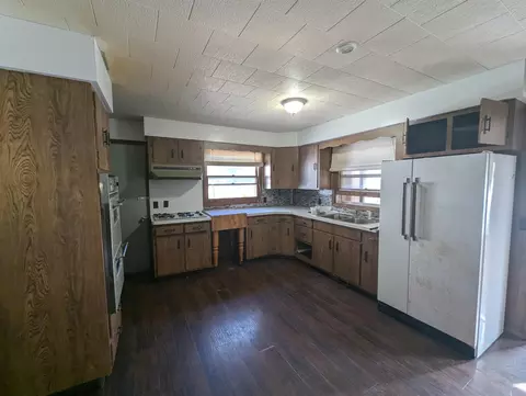 Kitchen - 231 Noggle, Omer, MI 48749 photo 1 of 2