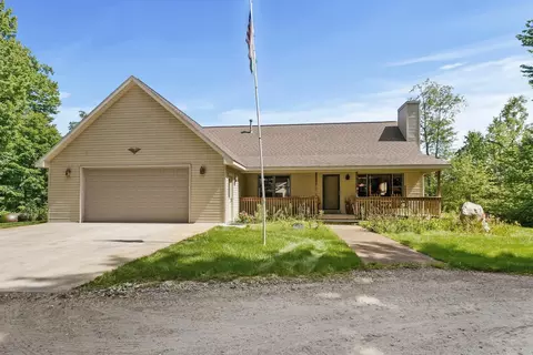 6390 Eagle Vly, Grawn, MI 49637