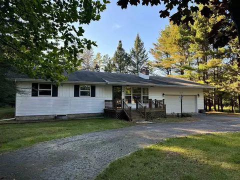 25 N Baldwin Resort, East Tawas, MI 48730