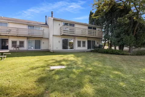 5000 S Townhouse #E7 : E7, Cedar, MI 49621