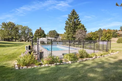 5000 S Townhouse #E7 : E7, Cedar, MI 49621 photo 4