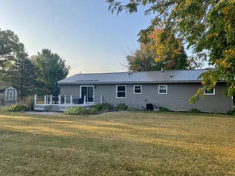 Exterior - 2315 E Riv, Mount Pleasant, MI 48858 photo 5 of 7