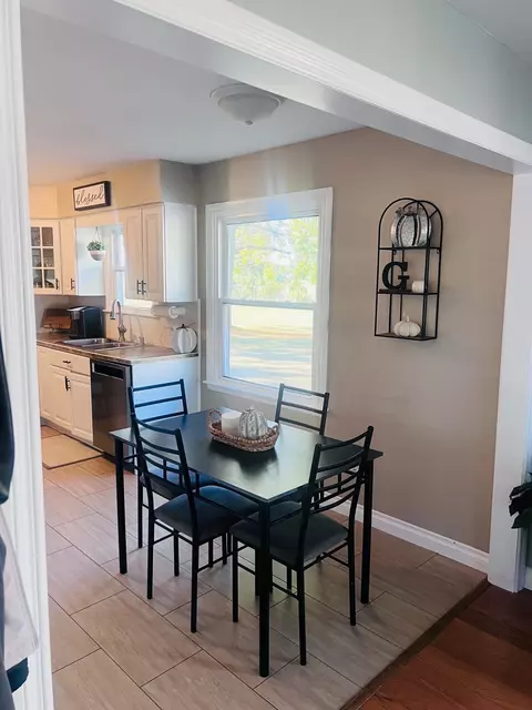 Dining - 2315 E Riv, Mount Pleasant, MI 48858 photo 1 of 1