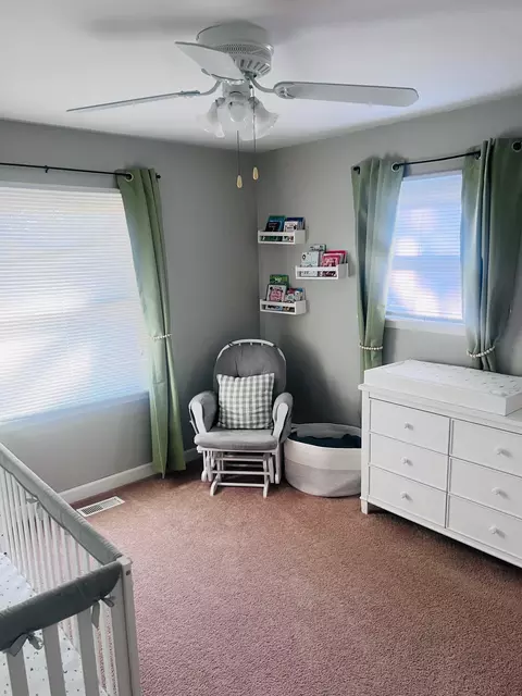 Bedroom - 2315 E Riv, Mount Pleasant, MI 48858 photo 3 of 9
