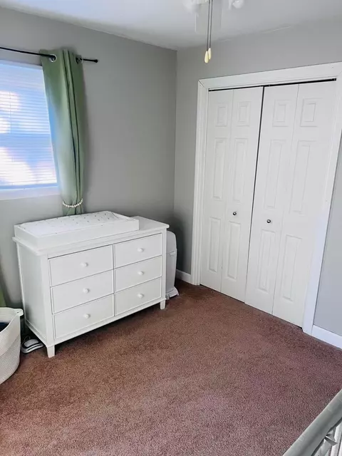 Bedroom - 2315 E Riv, Mount Pleasant, MI 48858 photo 5 of 9