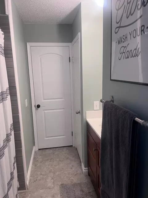 Bath - 2315 E Riv, Mount Pleasant, MI 48858 photo 5 of 5