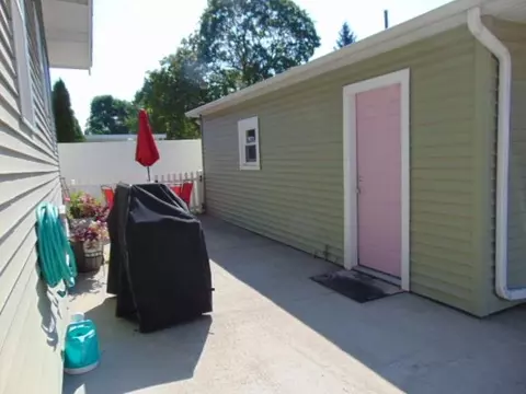 Exterior - 727 Wright, Alma, MI 48801 photo 7 of 7